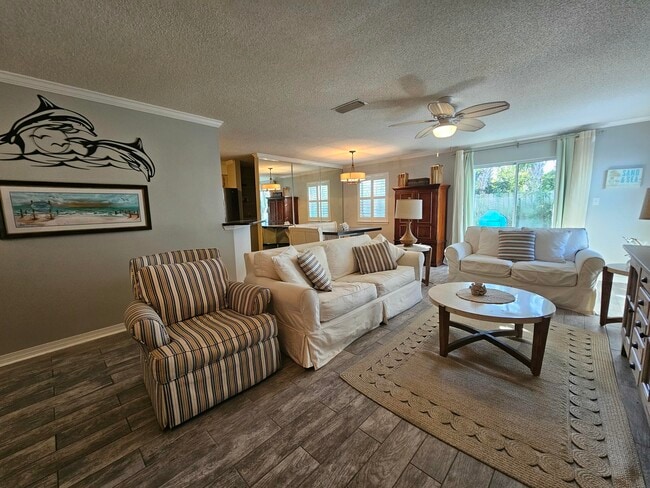 Building Photo - 705 Gulf Shore Dr