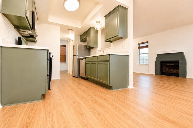 Building Photo - 8807 Springmail Cir
