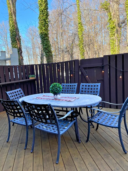 Building Photo - 12132 Captiva Ct