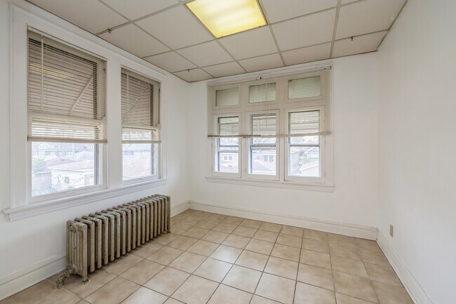 Building Photo - 1838 Kenilworth Ave