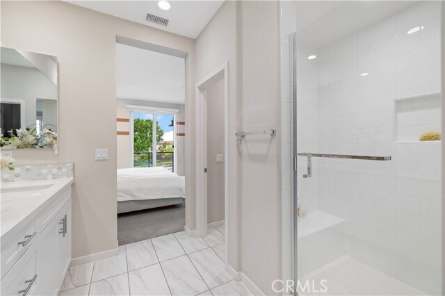 Building Photo - 134 Modjeska