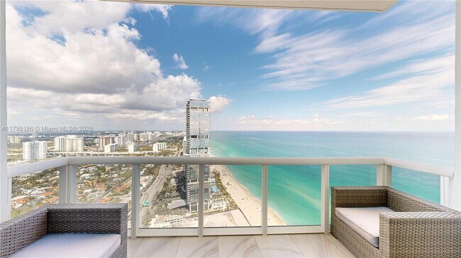 Building Photo - 18201 Collins Ave