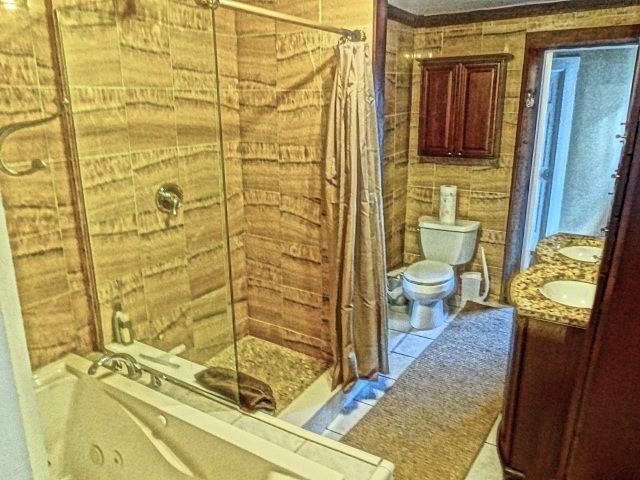 Building Photo - 61 Church St