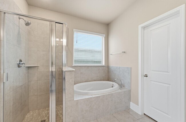 Building Photo - 2539 Lilac Point Ln