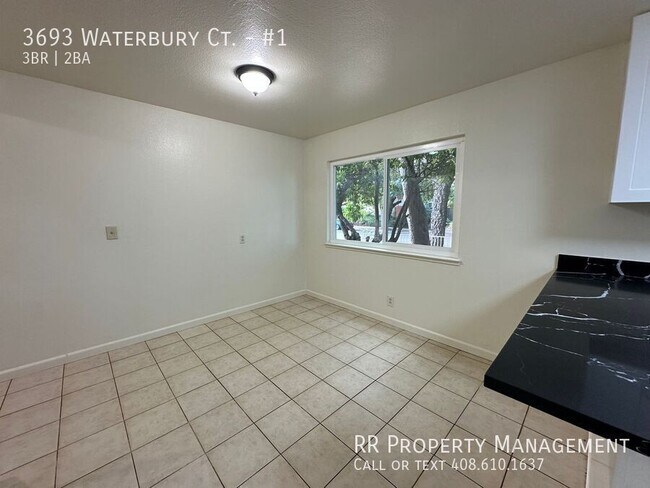 Building Photo - 3693 Waterbury Ct