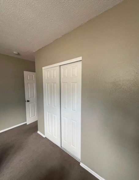 Building Photo - 43858 Rimvale Ave