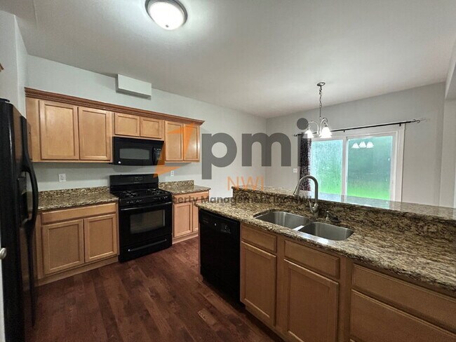 Building Photo - 4000 Silhavy Rd