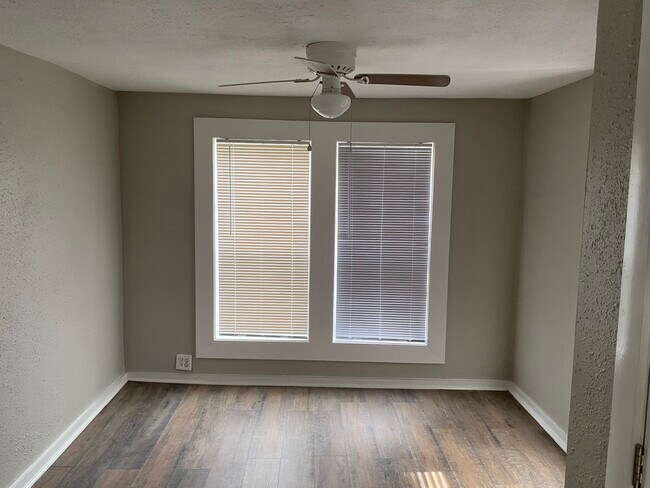 Building Photo - 951 FM 222