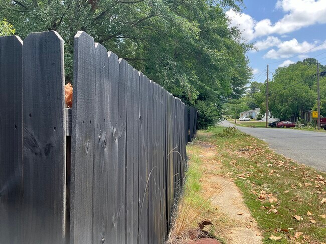 Building Photo - 2 Bedroom 1 Bathroom/Springhill,La