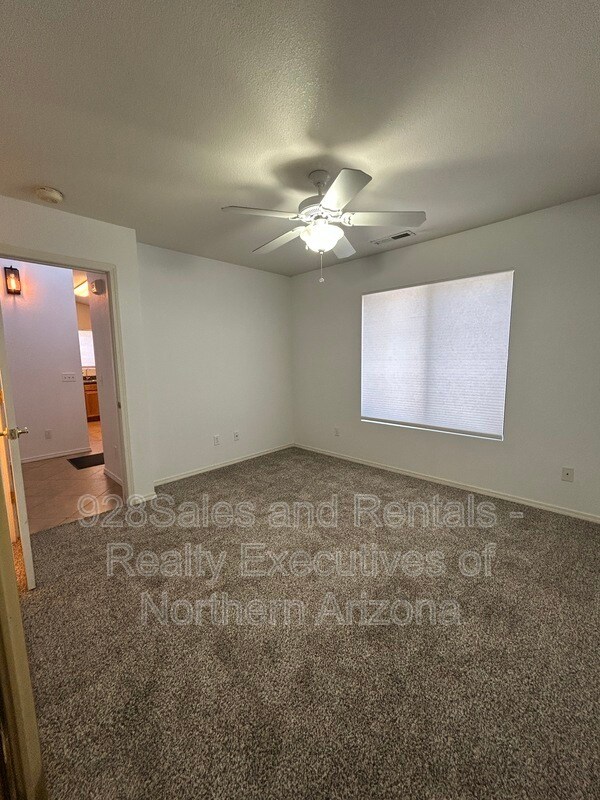 Building Photo - 6485 E Settlers Run Rd