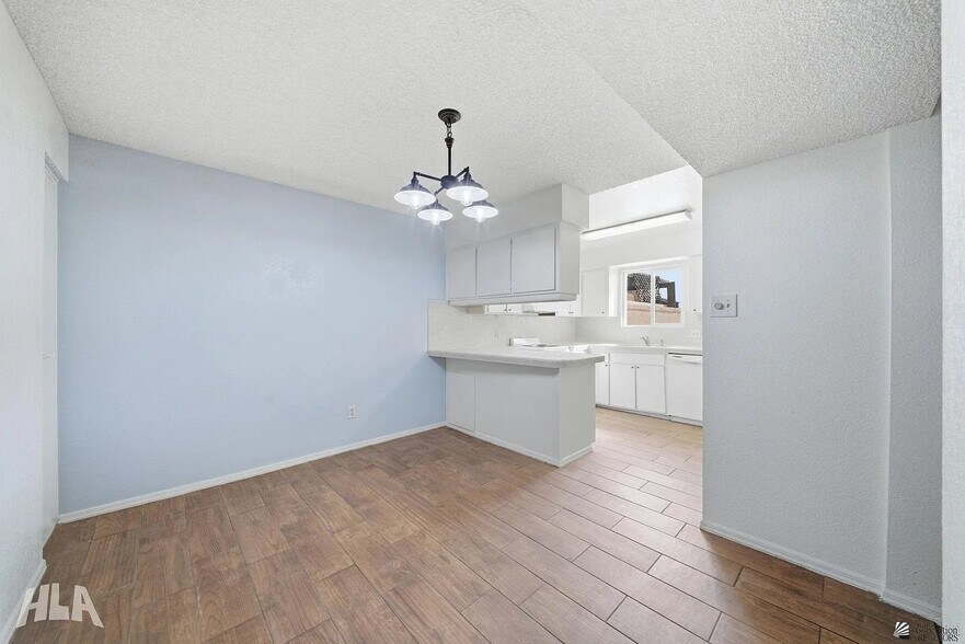 Building Photo - 2240 S Elks Ln