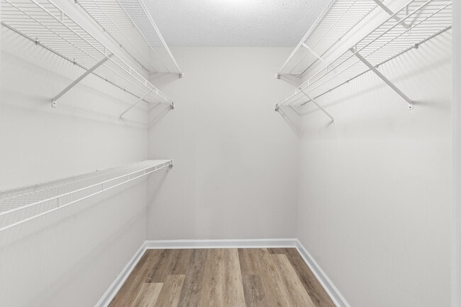 Building Photo - 230 Donalynn Dr