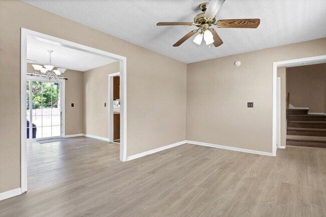 Building Photo - 134 Lawndale Ln