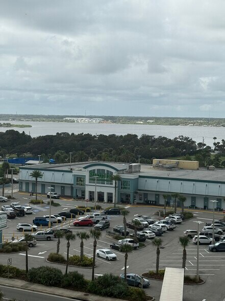 Building Photo - 3013 S Atlantic Ave