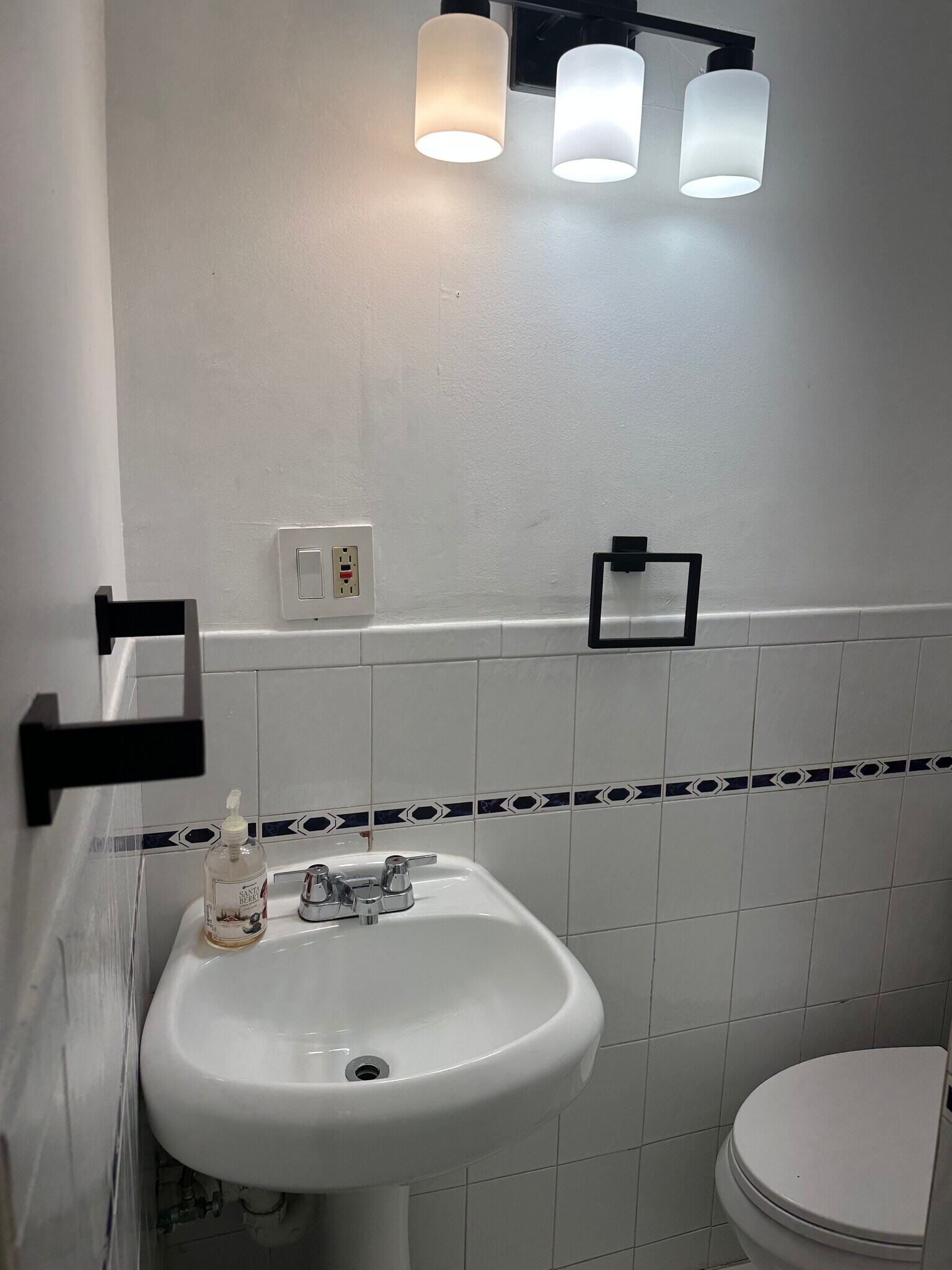 Building Photo - 25308 Craft Ave