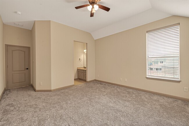 Building Photo - 27411 Manor Falls Lane