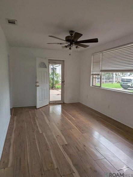 Building Photo - 235 Burgin Ave