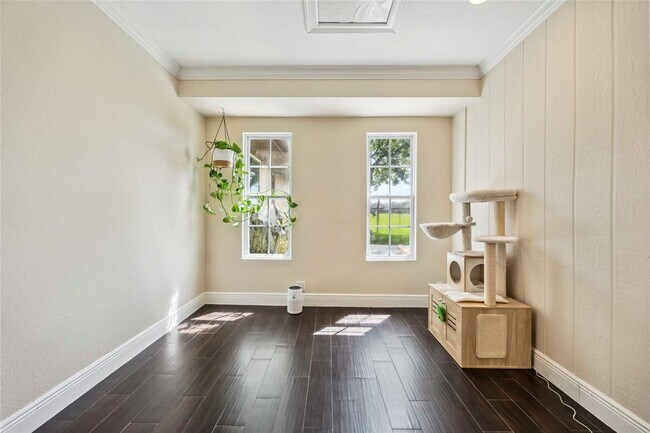 Building Photo - 3611 Drawbridge Dr