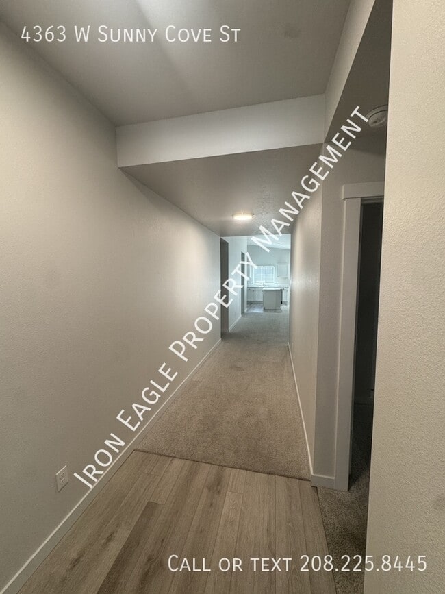 Building Photo - 4363 W Sunny Cove St
