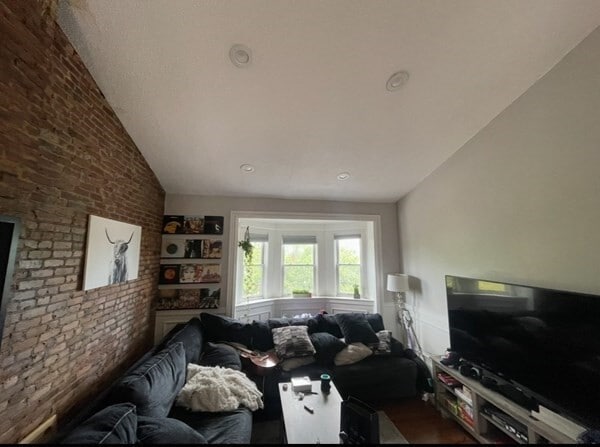 Building Photo - 821 E Broadway