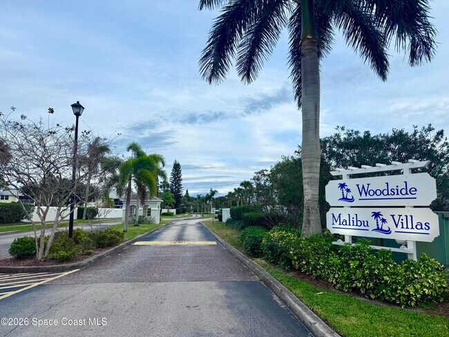 Building Photo - 1485 Malibu Cir NE