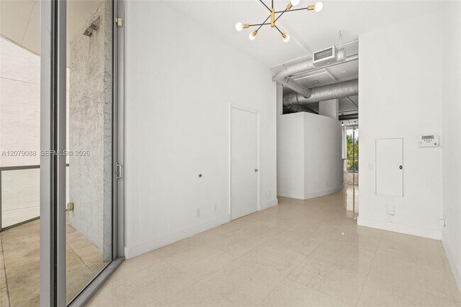 Building Photo - 3029 NE 188th St