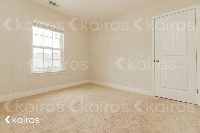 Building Photo - 407 Ferguson Ln