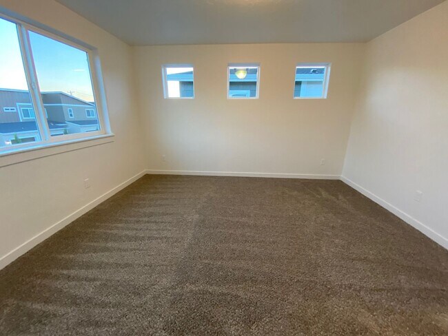 Building Photo - Find your perfect match with our rental pr...