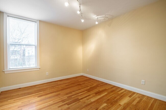 Building Photo - 2100 Grove Ave