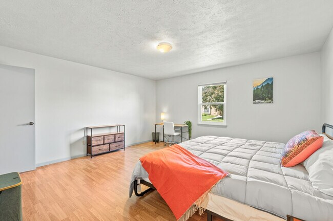 Building Photo - 8209 Parsley Ln