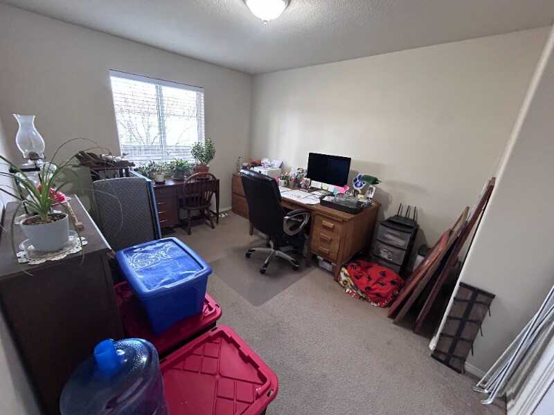 Building Photo - 1707 Dora Dr N