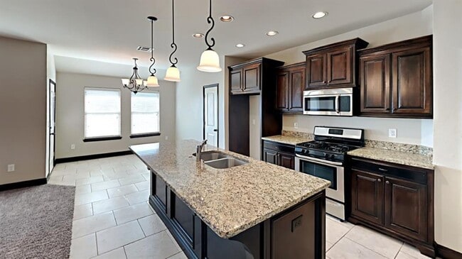 Building Photo - 5717 Gadwall Rd