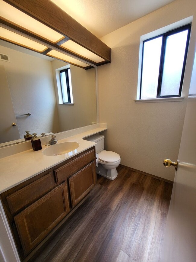 Building Photo - Two Story Home nestled in the Hills of Her...