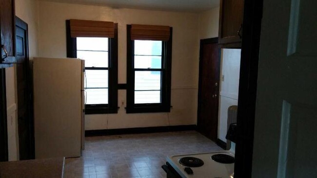 Primary Photo - 5118 S Packard Ave