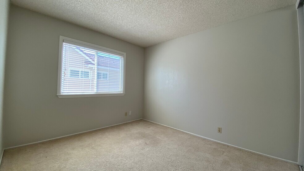 Building Photo - 4816 Rocklin Dr