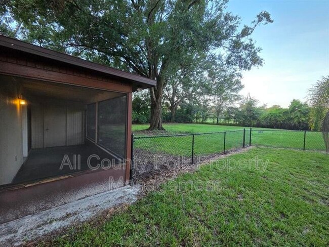Building Photo - 4931 Malibu Ct