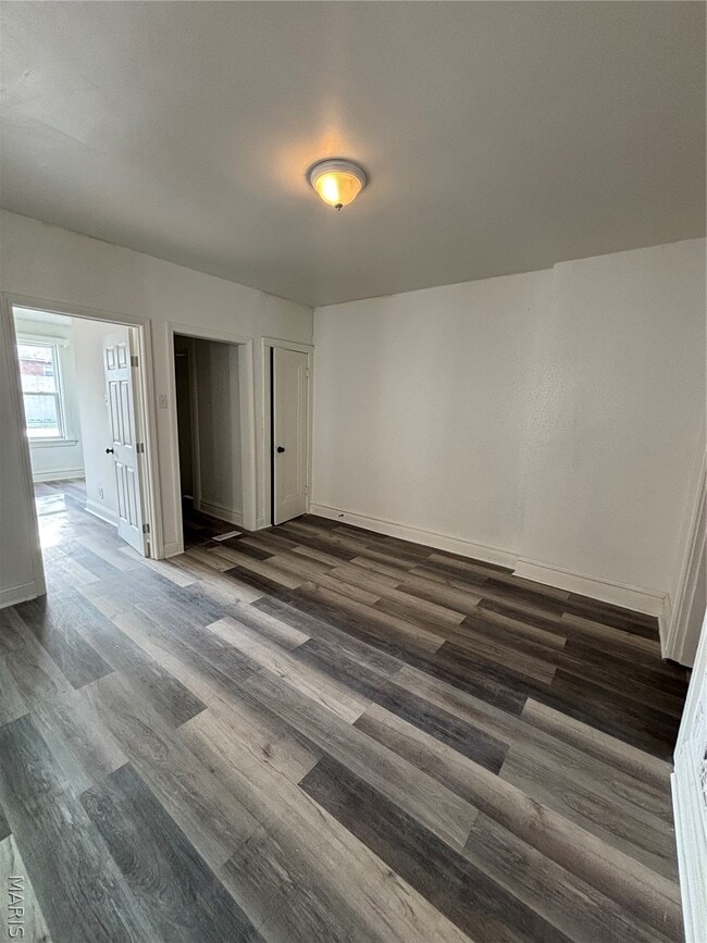 Building Photo - 6037 W Florissant Ave