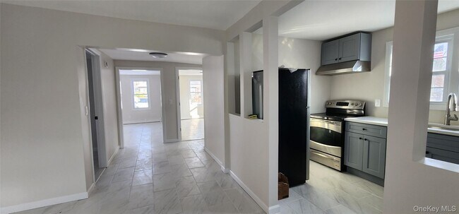 Building Photo - 192 Cypress Dr