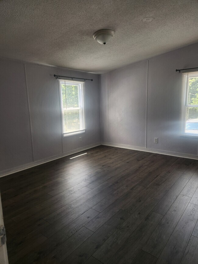 Building Photo - 124 Maynor Ln