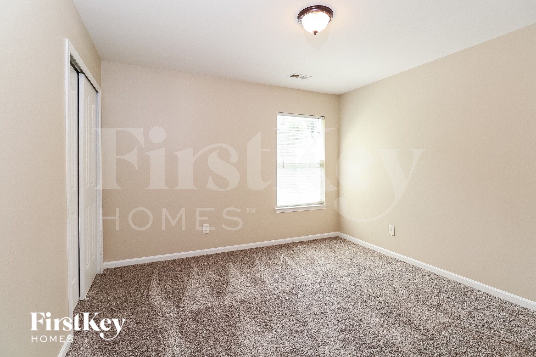 Building Photo - 8019 Bushy Creek Dr