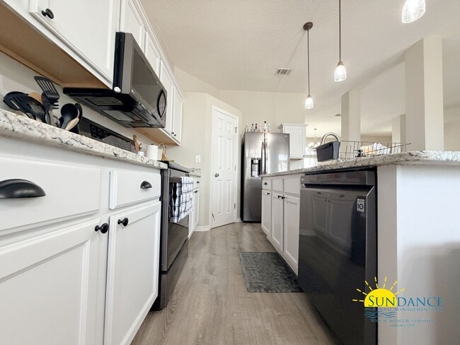 Building Photo - Spacious 4BR Home in Brooke Estates with Community Amenities!