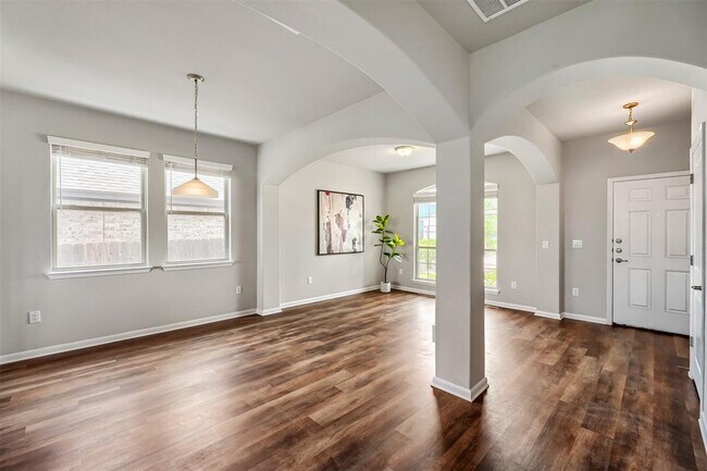 Building Photo - 9816 Eloquence Dr