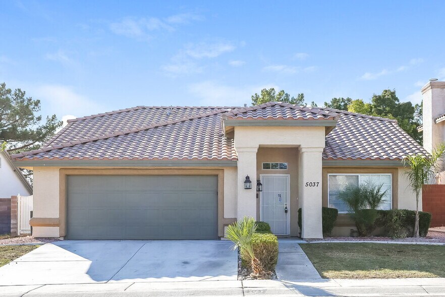 Primary Photo - 5037 Via De Fortuna Way