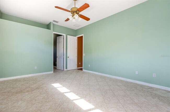 Building Photo - 7118 42nd Ct E