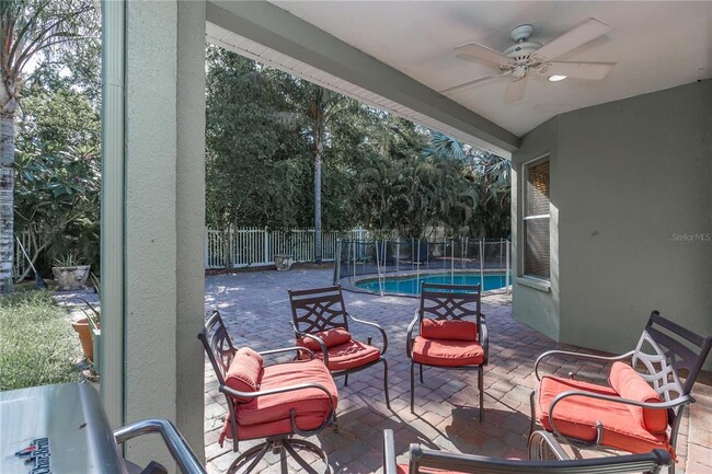 Building Photo - 11102 Avery Oaks Dr