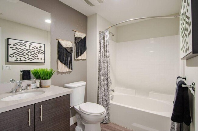Building Photo - 8725 Ariva Ct