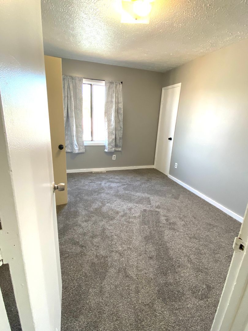 Building Photo - 110 1/2 Lee Street