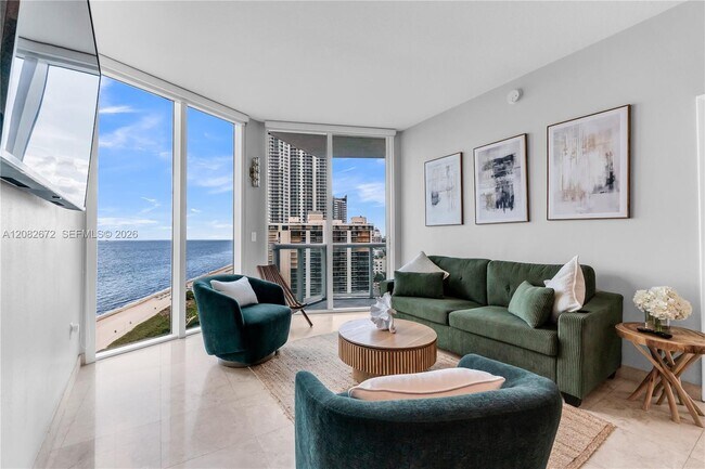 Building Photo - 6515 Collins Ave