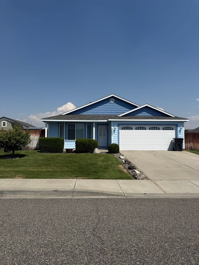 Building Photo - 4603 Messara Ln