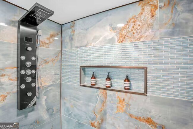 Building Photo - 6741 Gano Dr